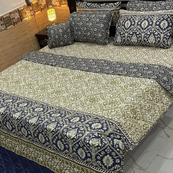 7Pcs Printed Comforter Set